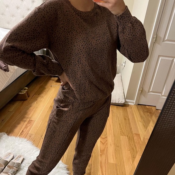 A&F Soft Collection Set - Picture 2 of 6